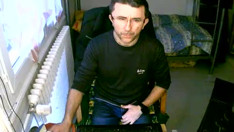 lokoum39 online show from January 2, 3:40 pm