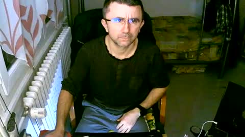 lokoum39 online show from February 5, 6:59 pm