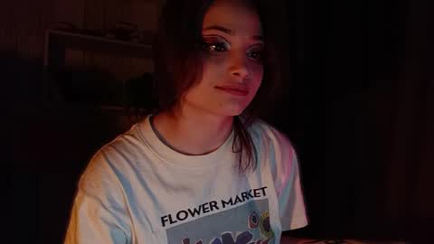 lola online show from April 17, 4:54 pm