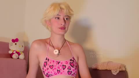 Lola . online show from May 15, 10:39 pm