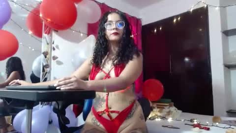 lola_fiery online show from February 6, 9:28 pm