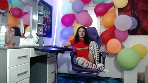 lola_fiery online show from September 26, 8:13 pm