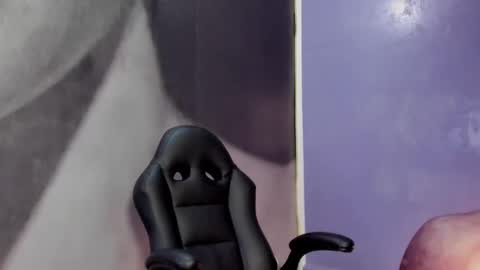 Snapshot of lola_red956680 chatting on March 5, 2:45 pm lola red online show from March 5, 2:45 pm