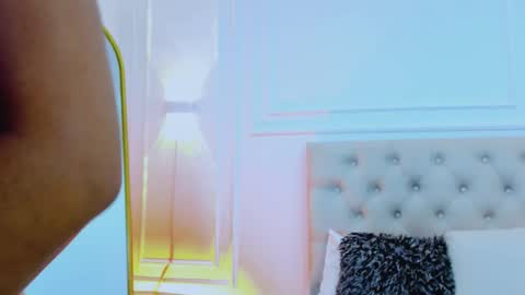 Snapshot of lola_red956680 chatting on October 10, 6:29 pm lola red online show from October 10, 6:29 pm