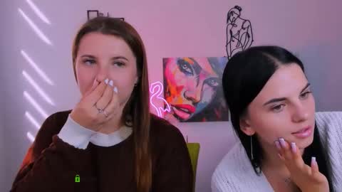 Snapshot of lola_swon chatting on September 26, 9:02 am Lola online show from September 26, 9:02 am