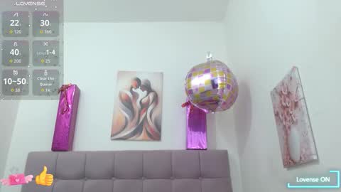 Snapshot of lola_wish chatting on September 14, 5:06 am lola_wish online show from September 14, 5:06 am