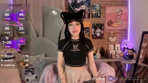 Snapshot of lolaa_bunnyy chatting on January 14, 6:34 am Lola Bunny online show from January 14, 6:34 am
