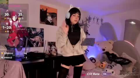 Snapshot of lolaa_bunnyy chatting on October 21, 2:12 am Lola Bunny online show from October 21, 2:12 am