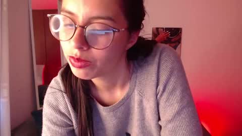 lolaandcamille online show from March 3, 10:42 pm