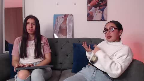 lolaandcamille online show from March 7, 4:55 pm