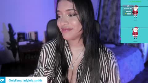 Snapshot of lolaasmith_21 chatting on December 18, 1:59 am lolaasmith_21 online show from December 18, 1:59 am