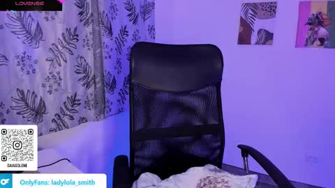 Snapshot of lolaasmith_21 chatting on March 12, 1:14 am lolaasmith_21 online show from March 12, 1:14 am