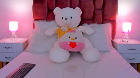 LolaCoper online show from December 26, 2:22 am