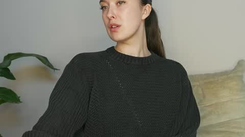 Snapshot of loladom chatting on November 2, 12:51 pm Frt Pr1ncess online show from November 2, 12:51 pm