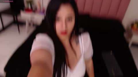 Snapshot of lolagolden1 chatting on September 23, 11:24 am lolagolden1 online show from September 23, 11:24 am