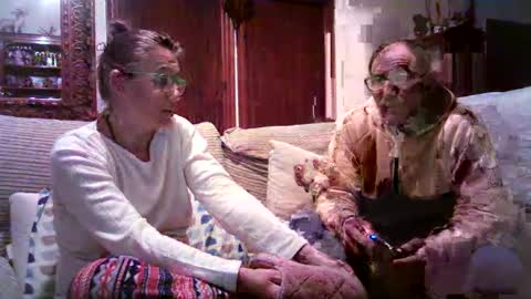 LOLA HUESO y ERIC online show from February 14, 6:19 pm