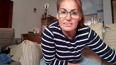 LOLA HUESO y ERIC online show from September 30, 8:30 am