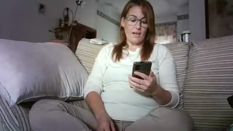 LOLA HUESO y ERIC online show from November 5, 9:20 am