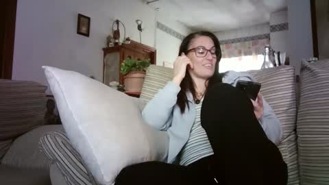 LOLA HUESO y ERIC online show from February 3, 9:36 am