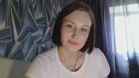 Snapshot of lolalibellule chatting on September 24, 8:28 am Lola online show from September 24, 8:28 am