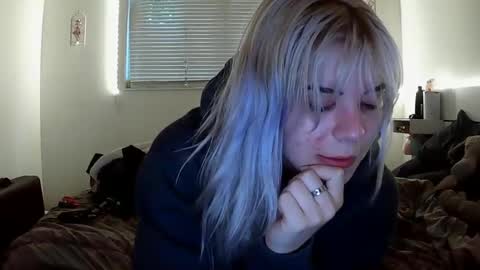 Snapshot of lolalixx6969 chatting on September 12, 3:01 pm Lola Lixx online show from September 12, 3:01 pm