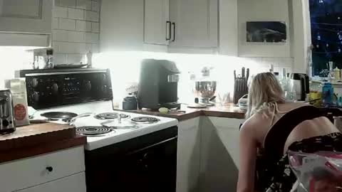 Snapshot of lolalixx6969 chatting on September 27, 1:54 am Lola Lixx online show from September 27, 1:54 am