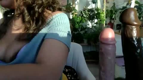 Snapshot of lolalustful chatting on January 23, 9:39 pm Lola Lustful online show from January 23, 9:39 pm