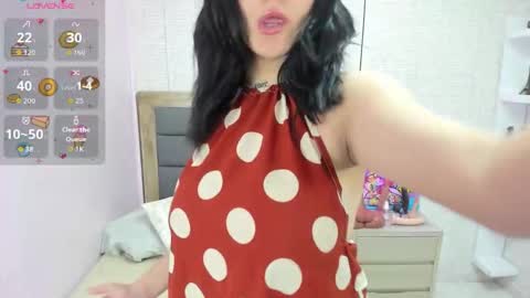Snapshot of lolamaxi chatting on October 6, 3:04 am LOLA online show from October 6, 3:04 am