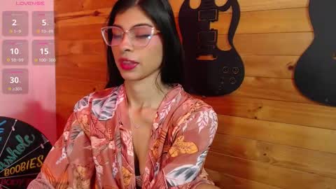 Snapshot of lolapierce chatting on November 13, 11:53 am loli online show from November 13, 11:53 am