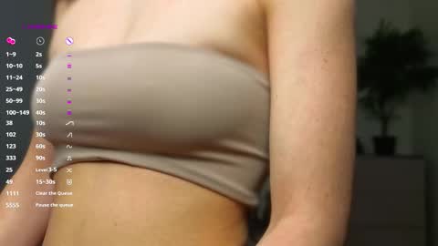 Snapshot of lolly_poppi chatting on November 7, 3:34 pm lolly_poppi online show from November 7, 3:34 pm