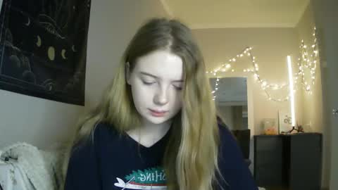 Lilly online show from December 23, 5:11 pm