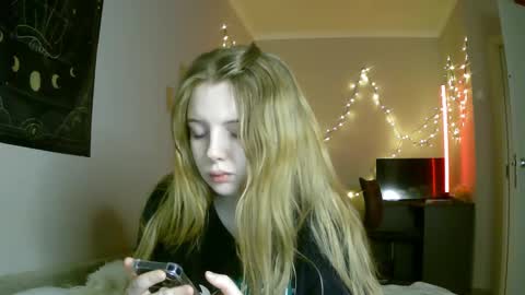 Lilly online show from January 18, 12:57 am