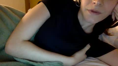 agnes online show from December 5, 2:53 am