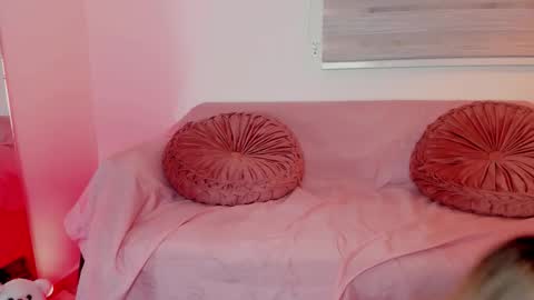 Lolly online show from March 8, 11:19 pm