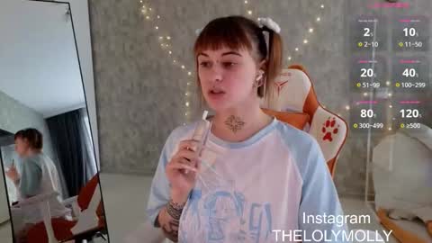 Snapshot of lolymolli chatting on September 23, 10:07 am Molli online show from September 23, 10:07 am