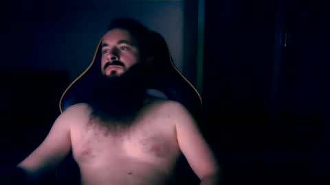 Snapshot of london_man1988 chatting on December 25, 11:53 pm london_man1988 online show from December 25, 11:53 pm