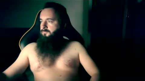 Snapshot of london_man1988 chatting on December 27, 4:32 pm london_man1988 online show from December 27, 4:32 pm