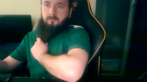 Snapshot of london_man1988 chatting on March 9, 7:34 am london_man1988 online show from March 9, 7:34 am