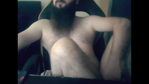 Snapshot of london_man1988 chatting on November 1, 7:43 am london_man1988 online show from November 1, 7:43 am