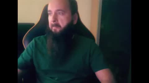 Snapshot of london_man1988 chatting on November 17, 3:29 pm london_man1988 online show from November 17, 3:29 pm