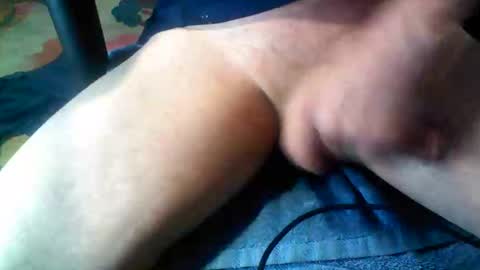 Snapshot of lonesomej69 chatting on January 19, 1:00 am lonesomej69 online show from January 19, 1:00 am