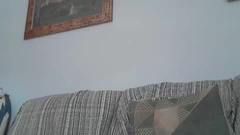 Snapshot of longnight5 chatting on November 20, 12:05 pm Alejandro Rulitos Twitter longnight55 Intagram 5longnight5 online show from November 20, 12:05 pm