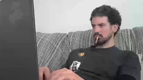 Alejandro Rulitos Twitter longnight55 Intagram 5longnight5 online show from March 13, 3:18 pm