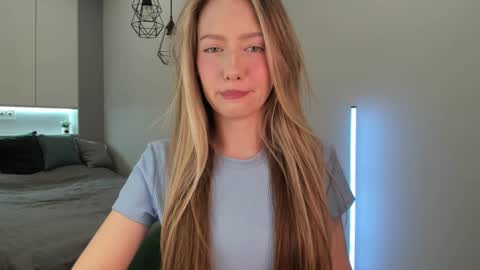 Snapshot of longoriaeva chatting on January 17, 6:23 pm Eva online show from January 17, 6:23 pm