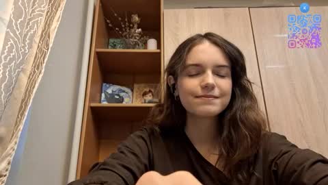 Kelly u can call Kelik online show from December 16, 8:19 am