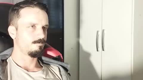 Snapshot of lookaz4010 chatting on December 9, 12:51 pm Lucas online show from December 9, 12:51 pm