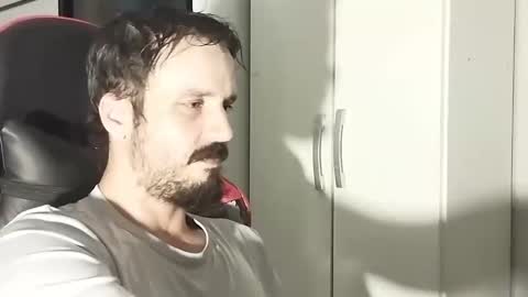 Snapshot of lookaz4010 chatting on February 17, 3:31 pm Lucas online show from February 17, 3:31 pm