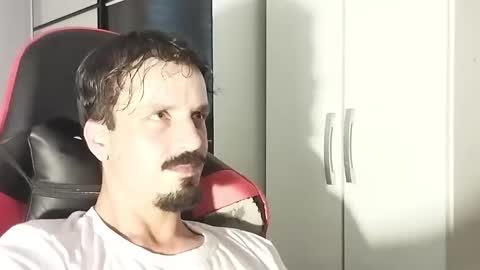 Snapshot of lookaz4010 chatting on February 21, 5:53 pm Lucas online show from February 21, 5:53 pm