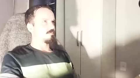 Snapshot of lookaz4010 chatting on November 16, 12:00 pm Lucas online show from November 16, 12:00 pm