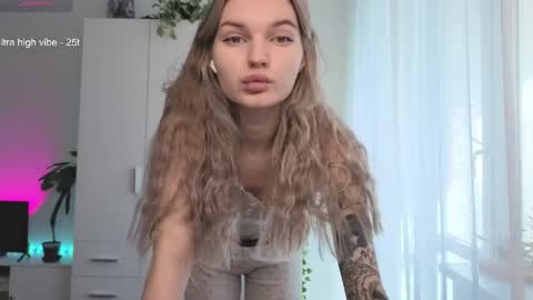 Luna online show from April 13, 12:32 pm